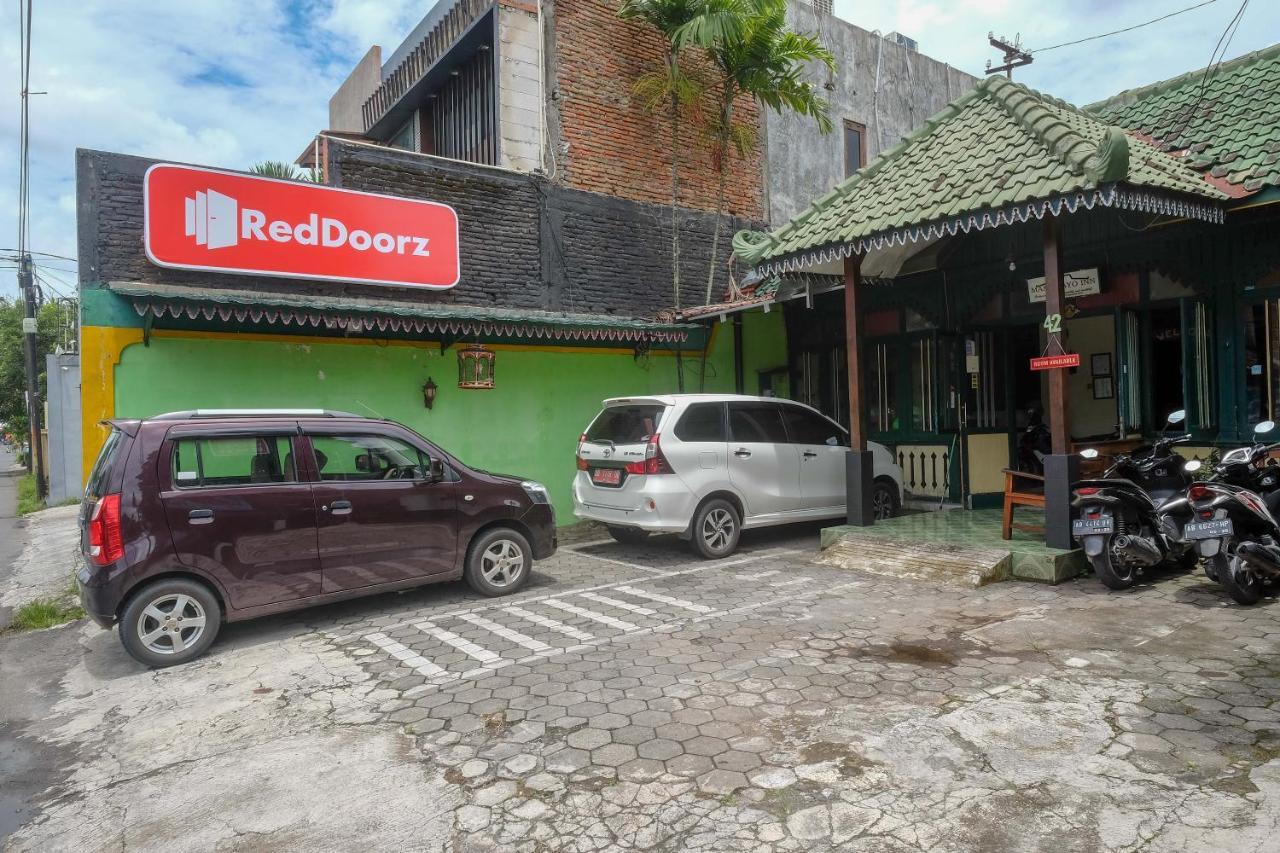 Reddoorz At Mamagayo Inn Jogyakarta Zewnętrze zdjęcie